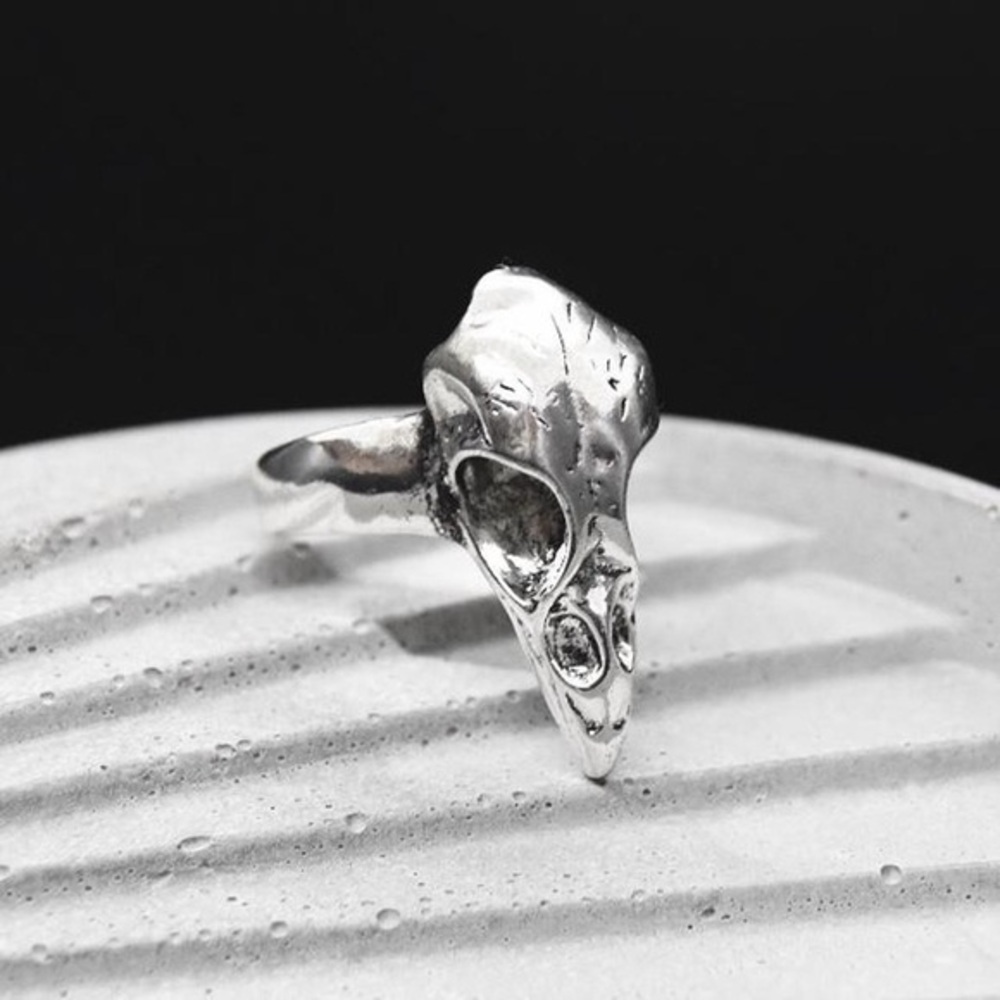 Raven Skull Ring